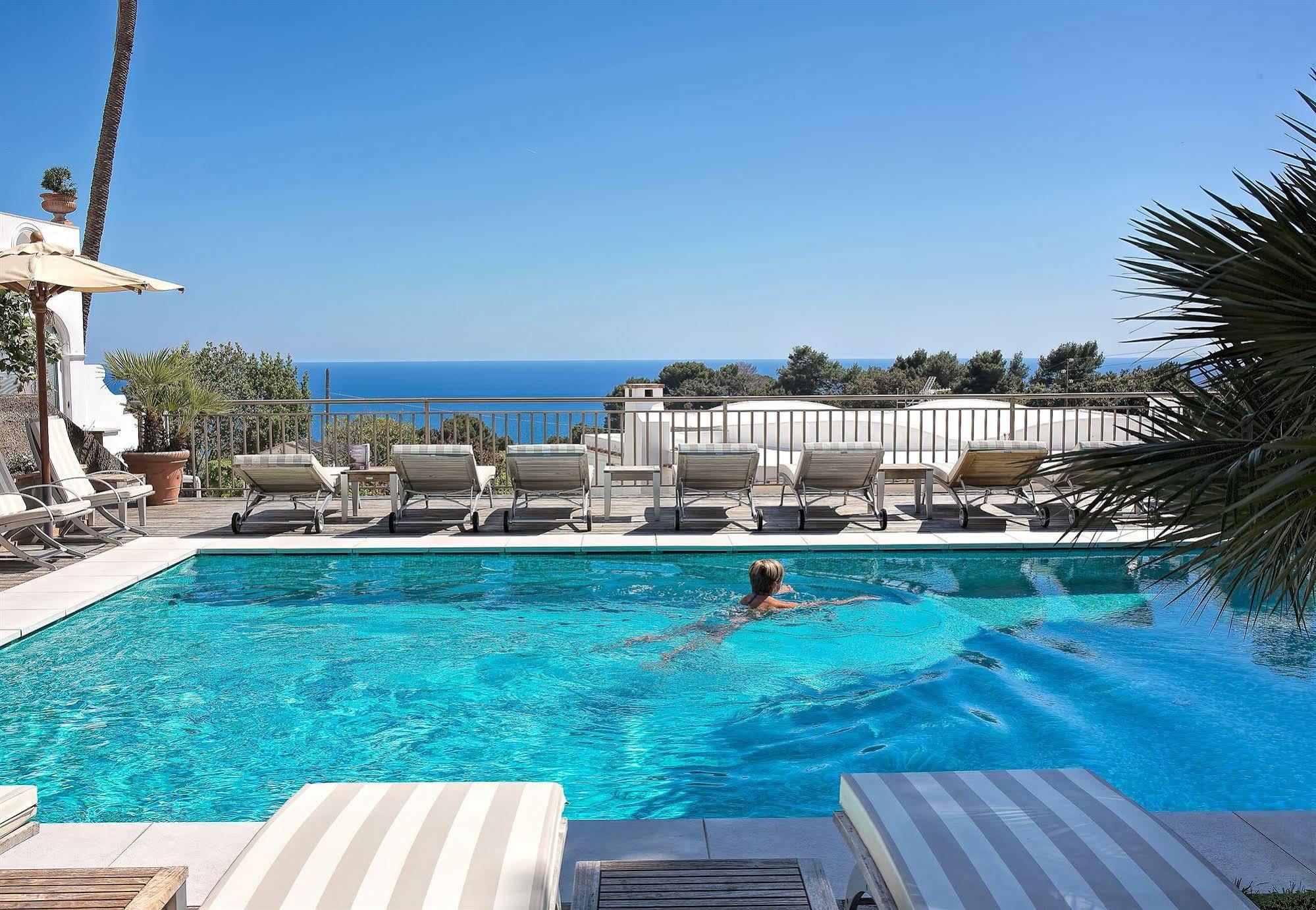 Hotel Canasta Capri Esterno foto