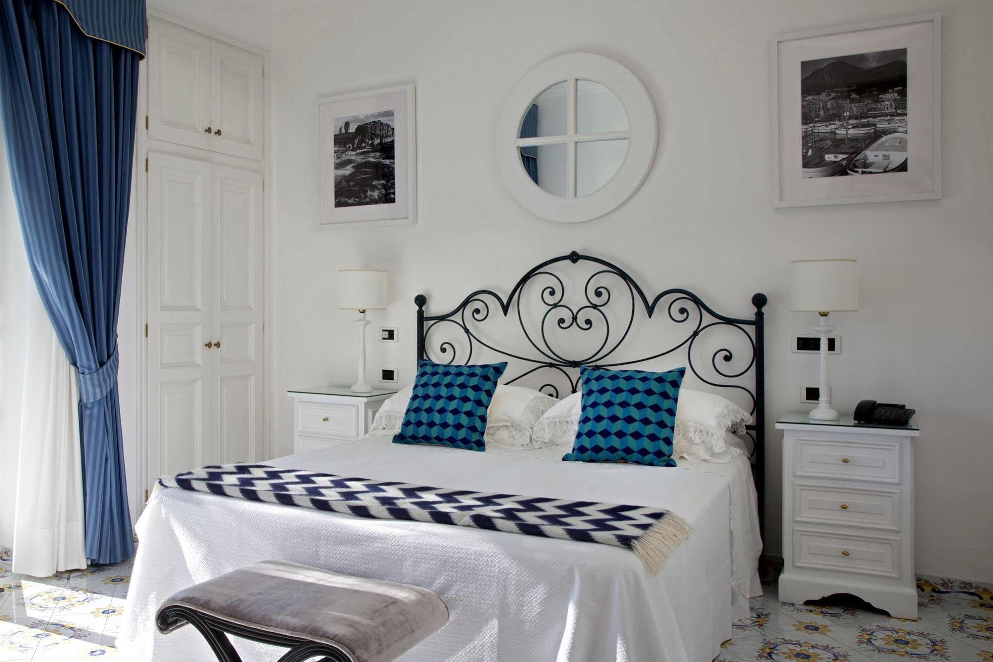 Hotel Canasta Capri Esterno foto