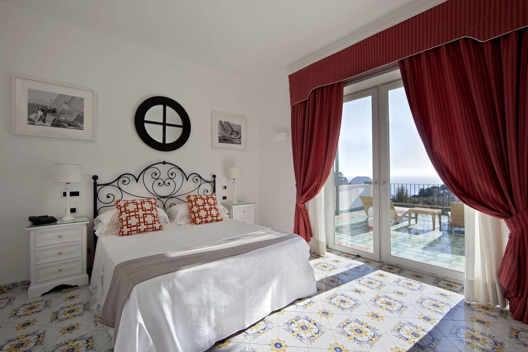 Hotel Canasta Capri Esterno foto